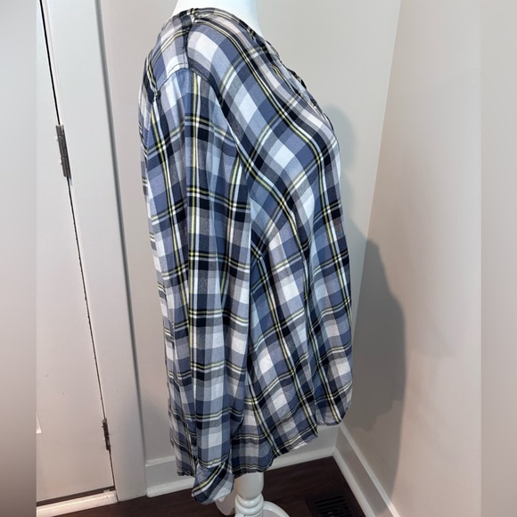 Lane Bryant Plaid Tunic Top Size 28 Blue Gray Black Rayon Long Sleeve - Picture 9 of 16